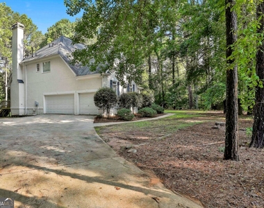 1202 Loxley Circle - Photo Thumbnail 1