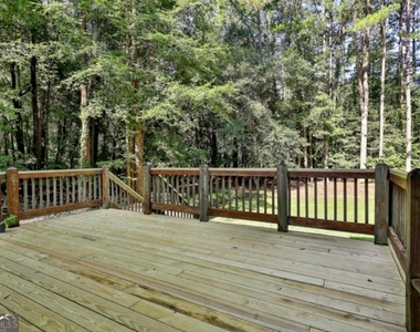 1202 Loxley Circle - Photo Thumbnail 45