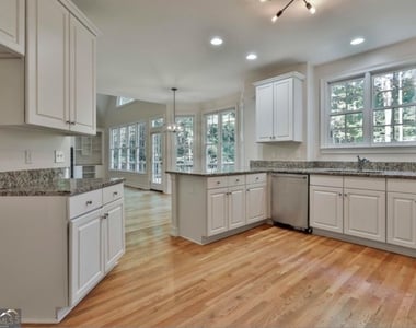 1202 Loxley Circle - Photo Thumbnail 13