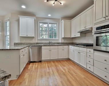 1202 Loxley Circle - Photo Thumbnail 14