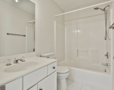 1202 Loxley Circle - Photo Thumbnail 36
