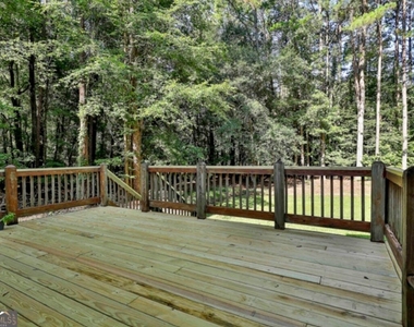 1202 Loxley Circle - Photo Thumbnail 40