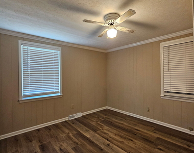 372 Smith Street - Photo Thumbnail 16
