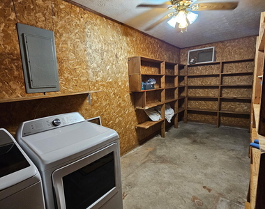 372 Smith Street - Photo Thumbnail 9