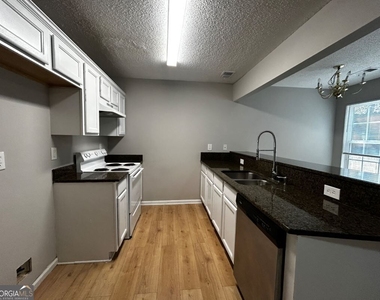 51 Fairview Street - Photo Thumbnail 1