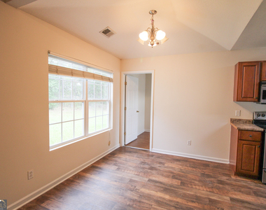 8010 Ponderosa Pine Boulevard - Photo Thumbnail 7