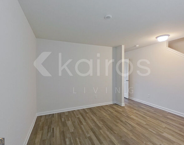 234 Fox Chase Way - Photo Thumbnail 2