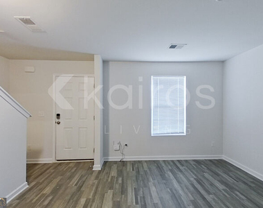 234 Fox Chase Way - Photo Thumbnail 1