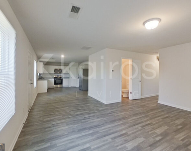 234 Fox Chase Way - Photo Thumbnail 4