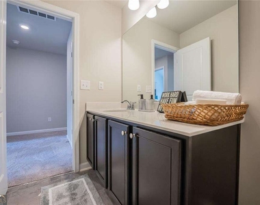 454 Burgundy Terrace Se - Photo Thumbnail 35
