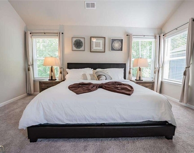 454 Burgundy Terrace Se - Photo Thumbnail 15