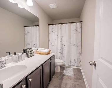 454 Burgundy Terrace Se - Photo Thumbnail 36