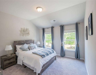454 Burgundy Terrace Se - Photo Thumbnail 30