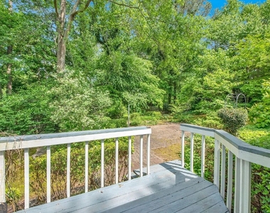 2382 Dayron Circle - Photo Thumbnail 14