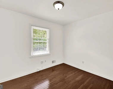 2382 Dayron Circle - Photo Thumbnail 1