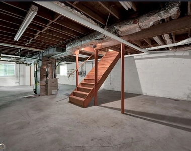 2382 Dayron Circle - Photo Thumbnail 13