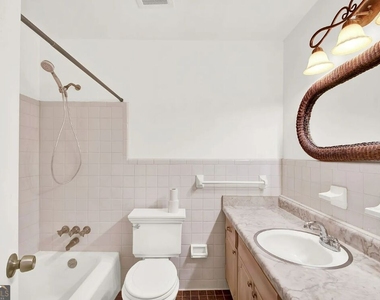2382 Dayron Circle - Photo Thumbnail 8