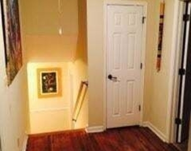2449 Woodhill Lane - Photo Thumbnail 15