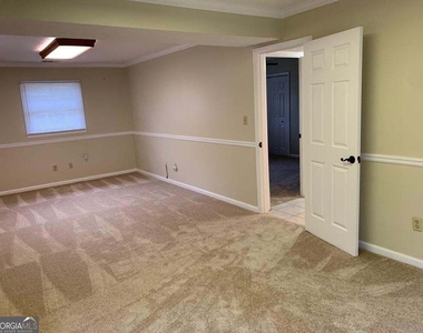 2449 Woodhill Lane - Photo Thumbnail 39