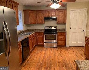 2449 Woodhill Lane - Photo Thumbnail 47