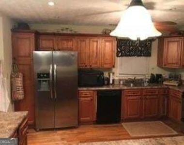 2449 Woodhill Lane - Photo Thumbnail 17