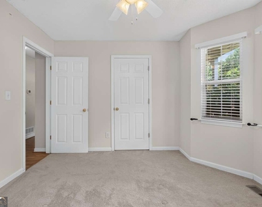 72 Victorian A Circle - Photo Thumbnail 43