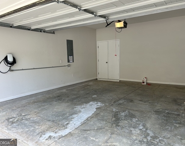 3715 Davis Circle - Photo Thumbnail 23