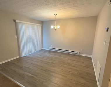 261 Country Club Drive - Photo Thumbnail 22
