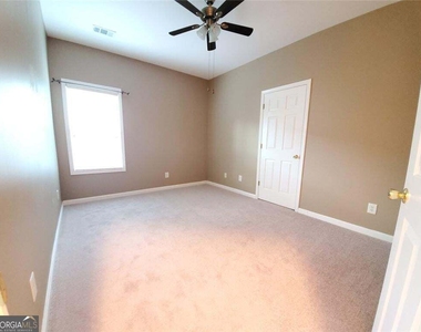 3878 Hannahberry Place - Photo Thumbnail 14