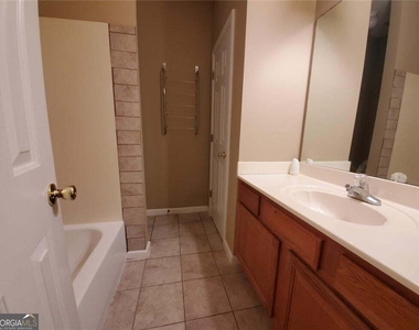 3878 Hannahberry Place - Photo Thumbnail 15