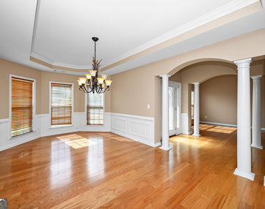 317 Granite Way - Photo Thumbnail 6