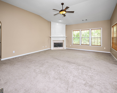 317 Granite Way - Photo Thumbnail 14