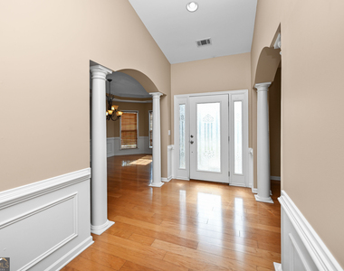 317 Granite Way - Photo Thumbnail 1