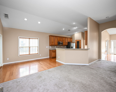 317 Granite Way - Photo Thumbnail 17