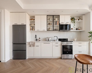 106 Fleet Place - Photo Thumbnail 1