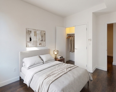 666 West End Avenue - Photo Thumbnail 3