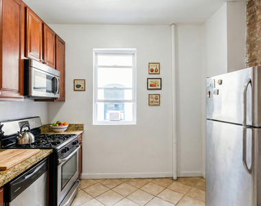 208 West 140th Street - Photo Thumbnail 3