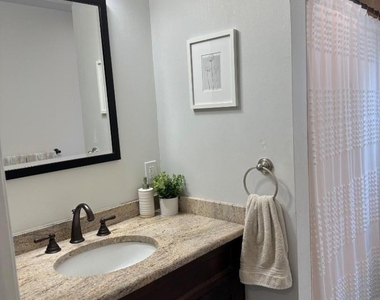 112 Preston Ave - Photo Thumbnail 8