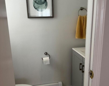 112 Preston Ave - Photo Thumbnail 7