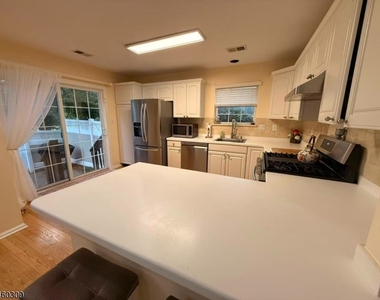 63 Dorchester Dr Ondo - Photo Thumbnail 2