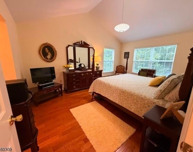 63 Dorchester Dr Ondo - Photo Thumbnail 8
