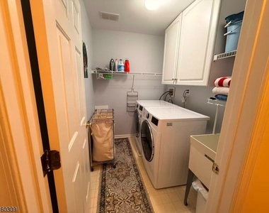 63 Dorchester Dr Ondo - Photo Thumbnail 11