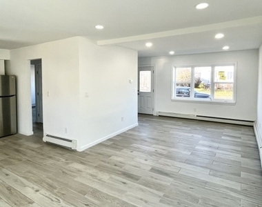68 James St - Photo Thumbnail 2
