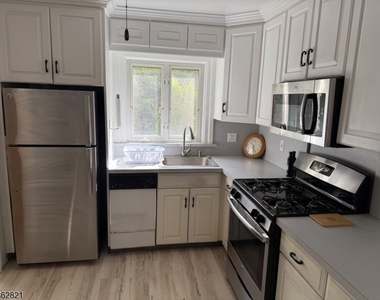 54 S Central Ave - Photo Thumbnail 4