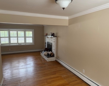 54 S Central Ave - Photo Thumbnail 3