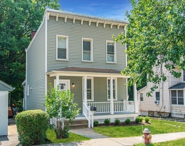 13 Malcolm Street (13) - Photo Thumbnail 2