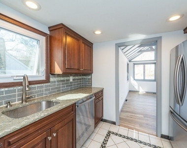 280 W Shore Trl - Photo Thumbnail 11