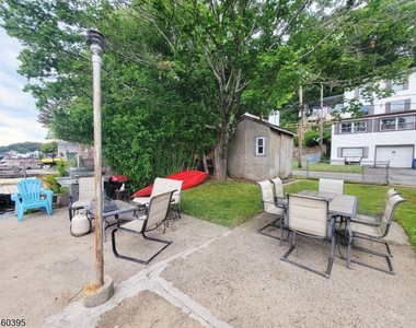 15 S Lakeside Ave - Photo Thumbnail 16