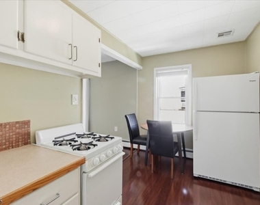 17 Armstrong St - Photo Thumbnail 4