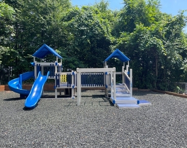 48 Mountainview Ct - Photo Thumbnail 14